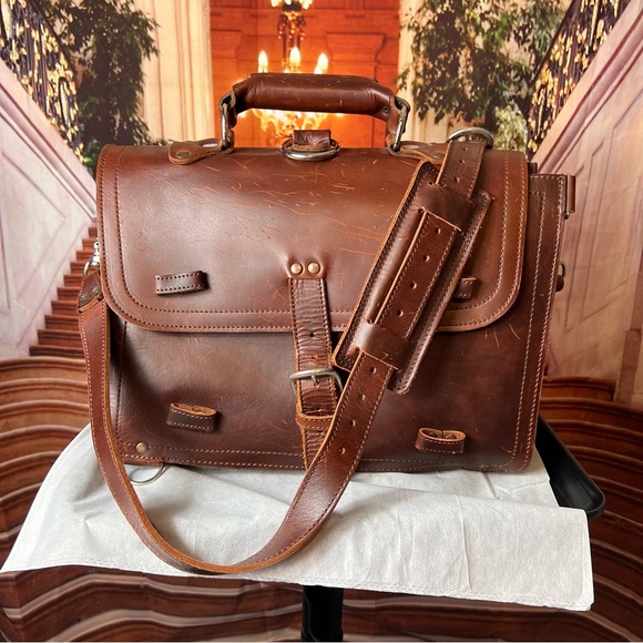 Saddleback Leather Other - Vintage Saddleback Leather Authentic Bag, brown, will last forever. Great!